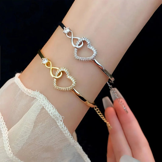 Perfect Gifts for Women (Ages 16-21+): Thoughtful Surprises She’ll Cherish