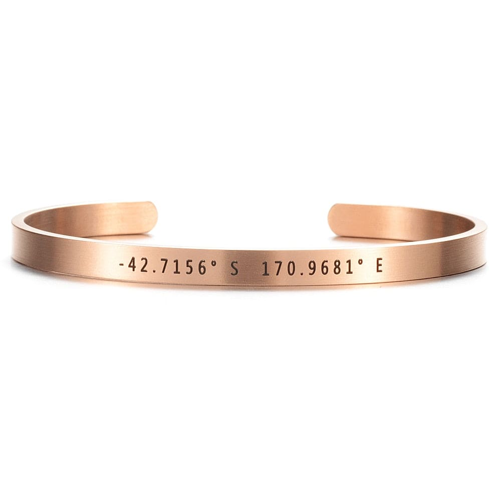Personalized Bracelets for Women Lover Double Side Engraved Custom Family Name Cuff Gifts